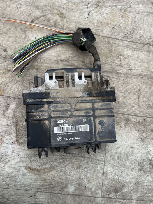 Компютър VW Golf 3 0261200764 / 032906026 A