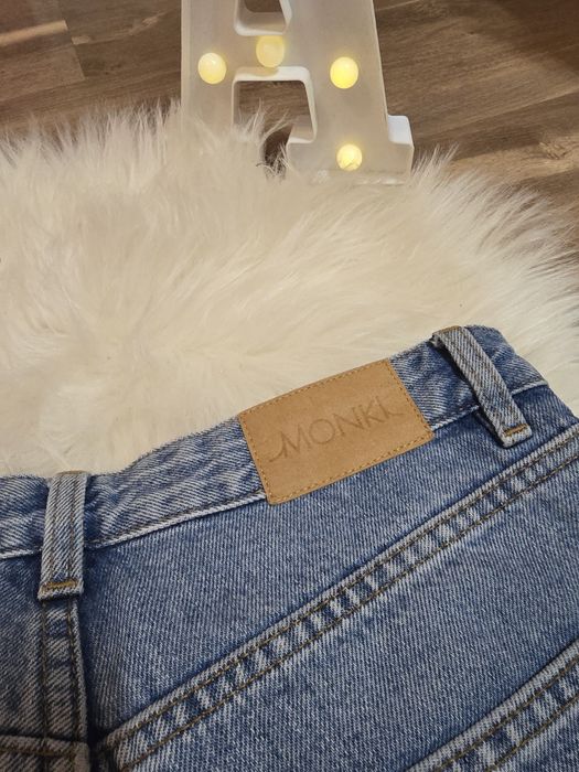 Дънки изчистени Monki