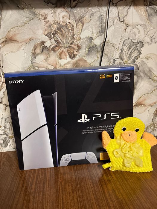 Продам PlayStation 5 slim