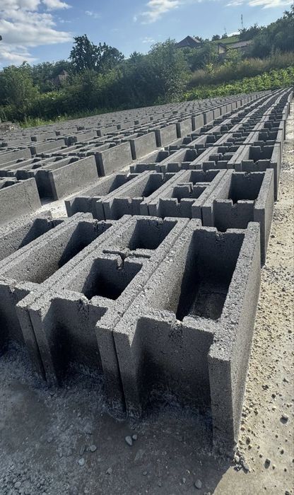 Boltari din beton vibropresati