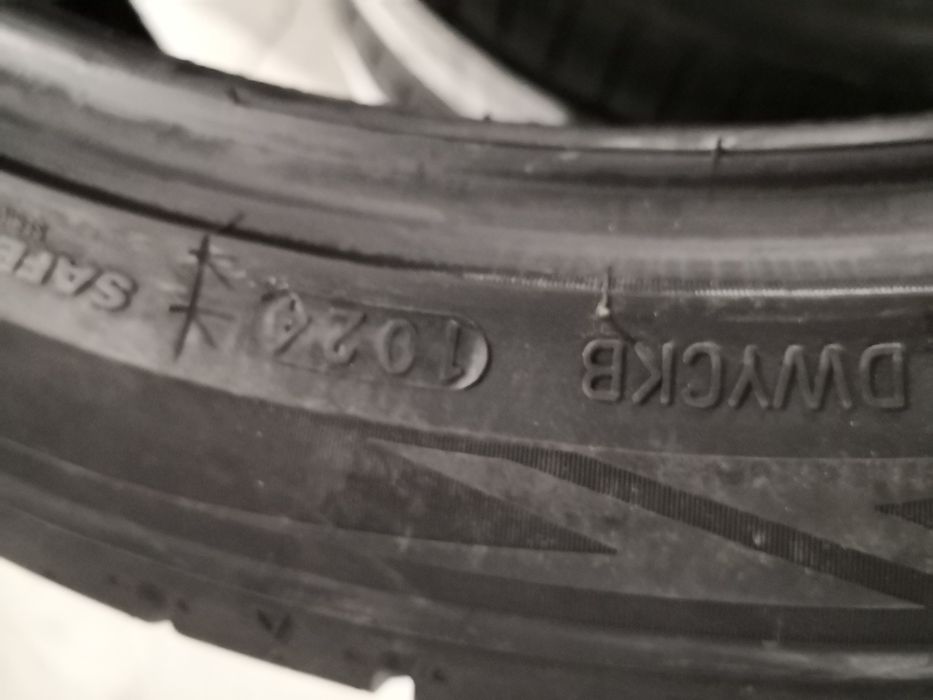 225 40 19 цола спорт пакет задни 255 35 19 nokian dot 23 24