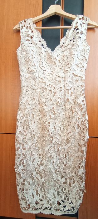 Rochii noi de vânzare