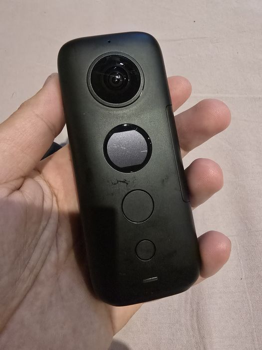Екшън камера Insta360 ONE X