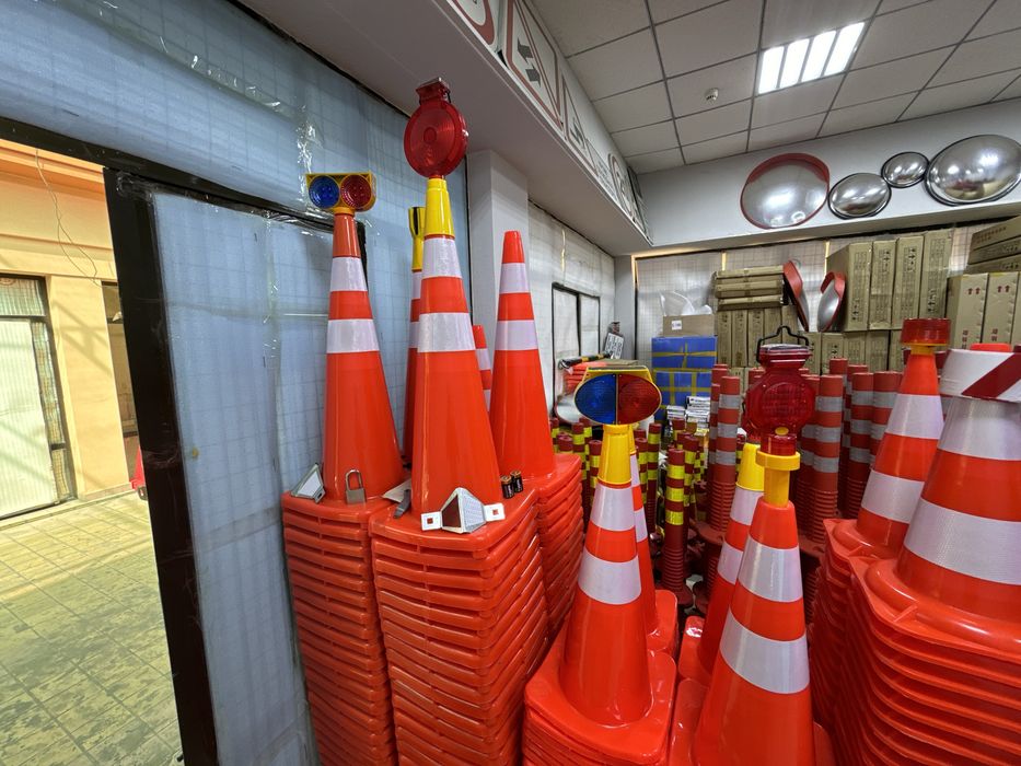 дорожние конус  гибкие размер 75см.90см.50см