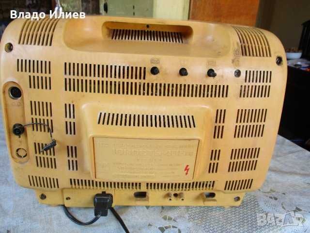 Телевизор Юность  работещ с нов кинескоп и аксесоари -слушалки и др.