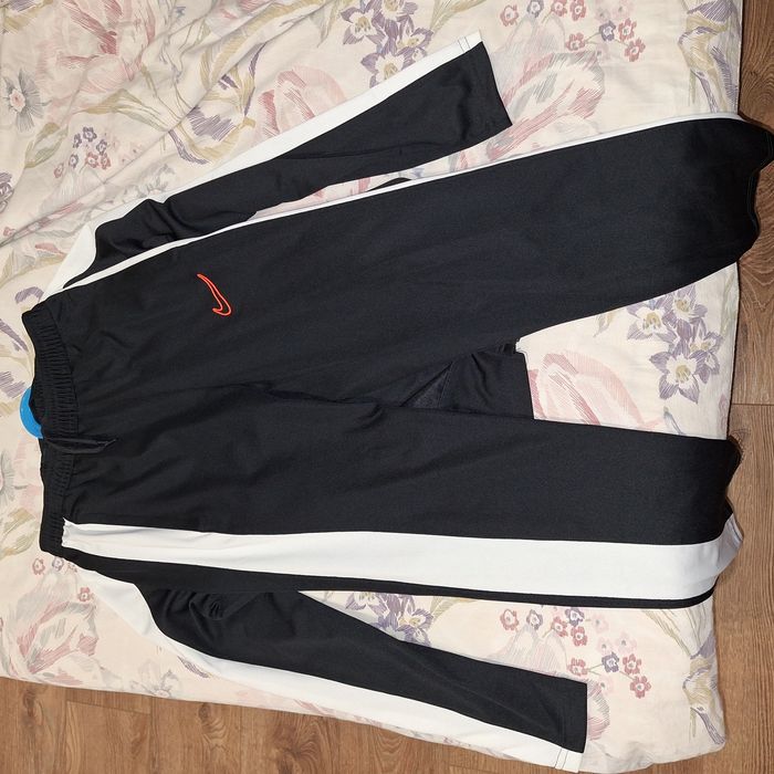 Детски анцунг nike