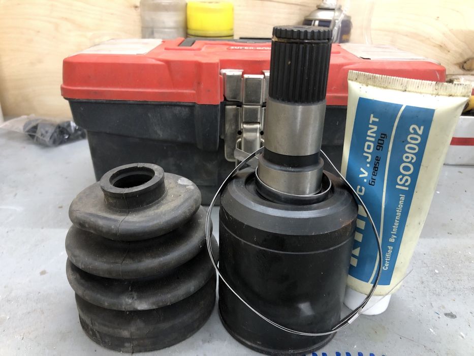 Граната Мазда 626