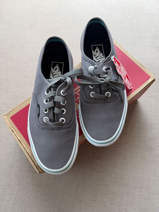 Vans authentic 37 нови