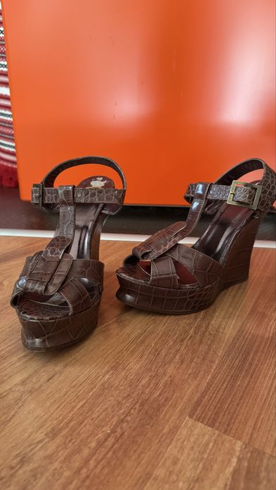 Платформи Just Cavalli