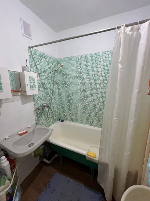 Продаётся 2 ком.квартира р-н Ахтамара.