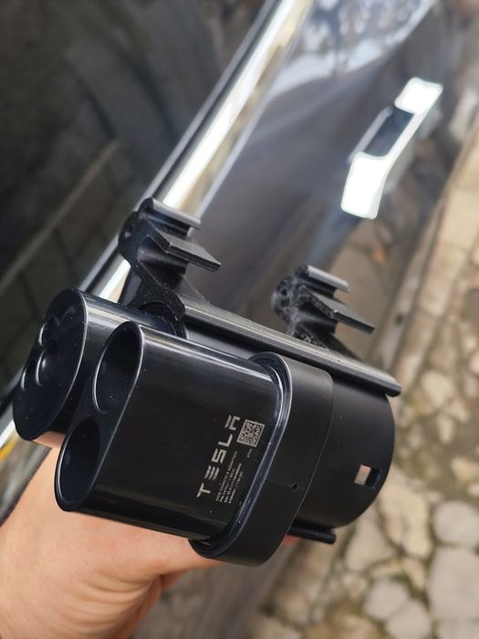 Стойка за CCS порт Tesla Мodel S CCS2 Тесла