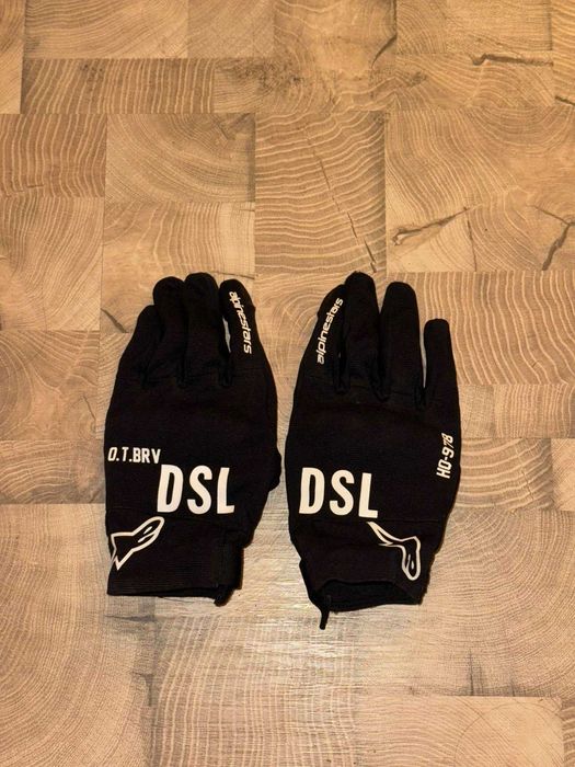 Echipament moto-geaca,casca,genunchiere,protecție spate,manusi