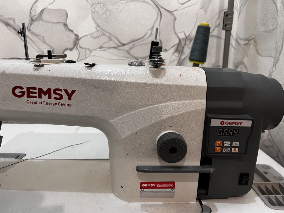 Gemsy продам не дорого швеиную машину