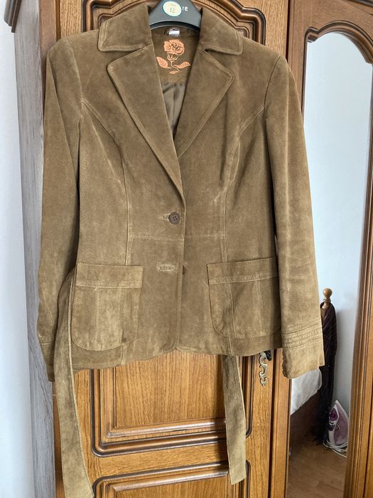 Haina dama din piele intoarsa, cu cordon in talie, noua