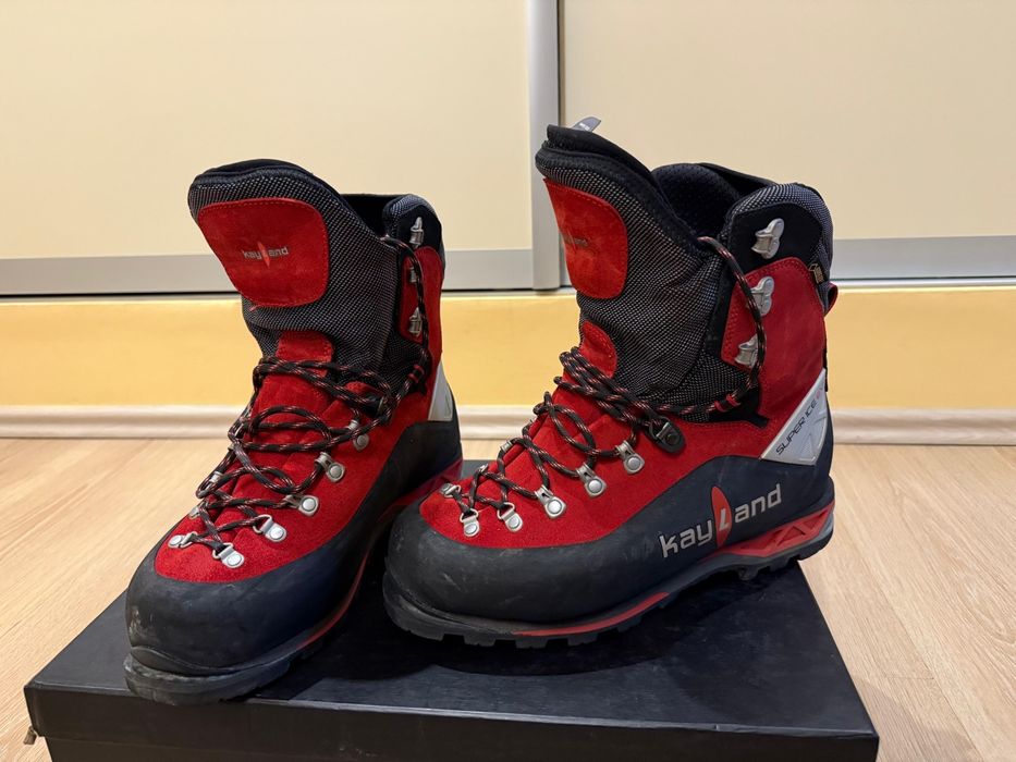 Bocanci alpinism aproape noi Kayland super Ice Evo