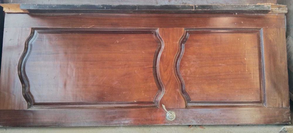 Продаю межкомнатную дверь,