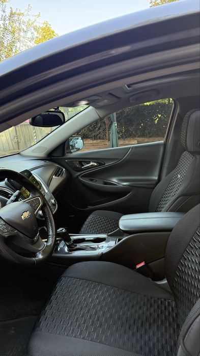 Продам Малибу 2 , в отличном состояние, дорогие  чехлы