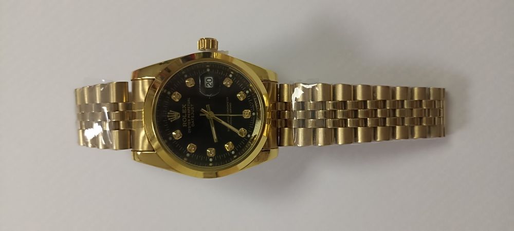 Женские наручные часы