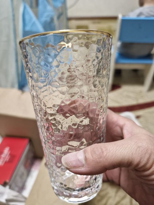 Чайник и стаканы