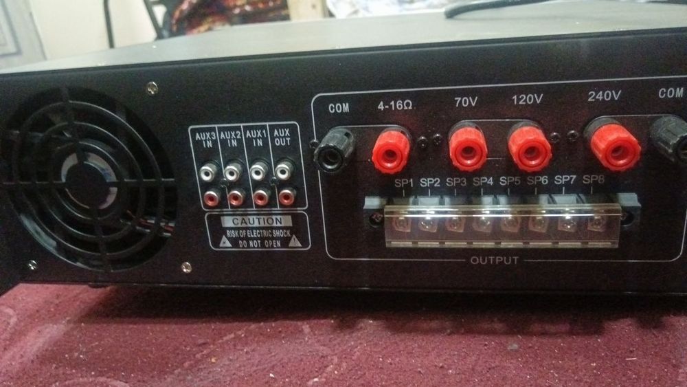 Usilitel 2000w yangi