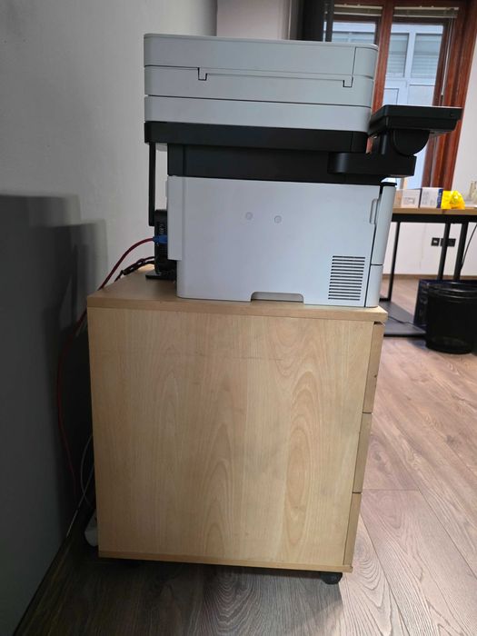 Продавам лазарен принтер, скенер и копир Canon i-Sensys MF421DW
