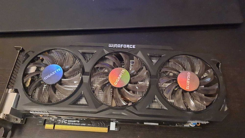 НОВА ЦЕНА NVDIA видео карта GIGABYTE GeForce GTX 760 - N760OC-2GD