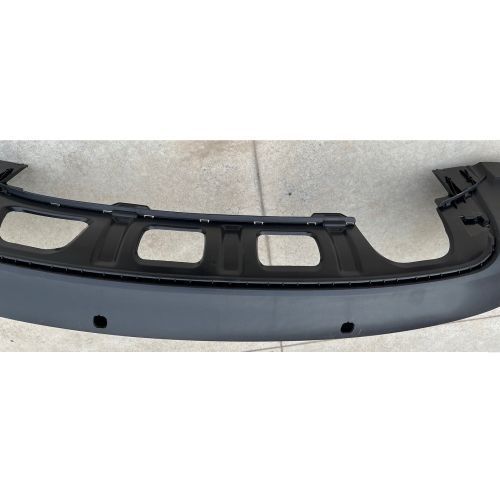 Spoiler bara spate spate Vw Tiguan, 09.2007-04.2011, cu orificiu de evacuare, cu gaura pt. auto pilot, 4 gauri senzori parcare,
