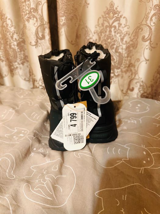 Продам зимние сапоги 31 размер