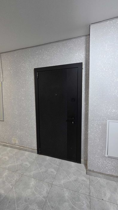 Продам 2-комнатную в мкрн.Аэропорт