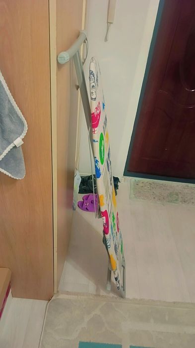 Продам стол для утюга