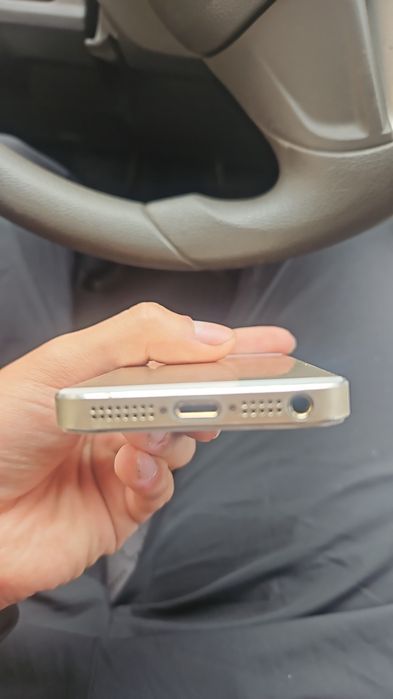 iPhone 5s (Айфон)