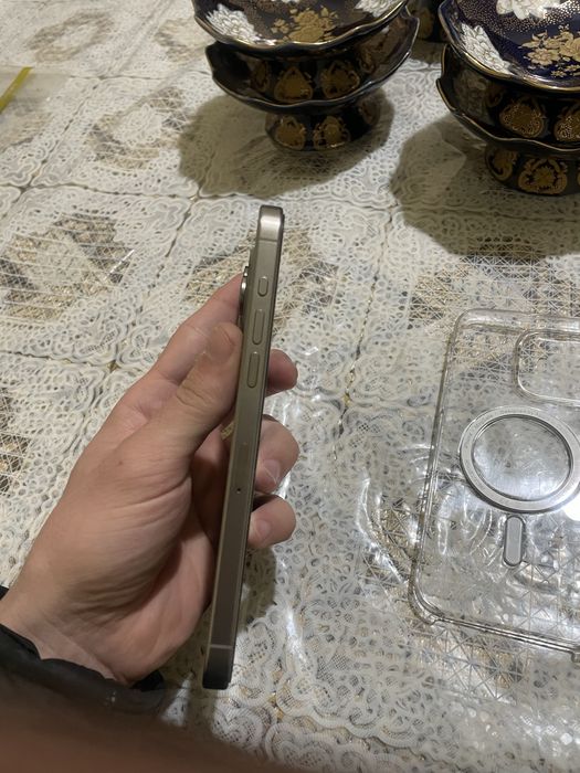 Iphone 15 Pro Max 256GB sotiladi xolati ideal yengi pashti