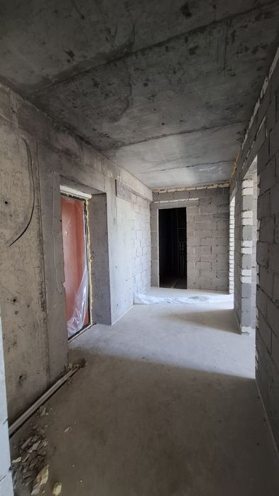 Продам 2кв район юго восток 87/2