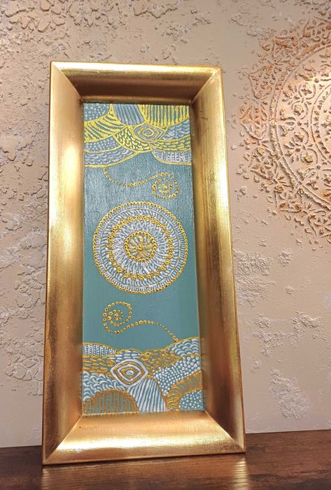 Ръчно рисуван поднос