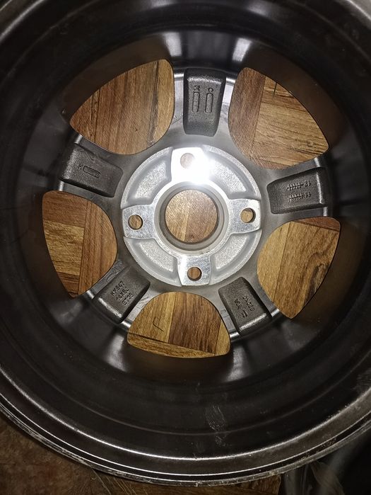 Продам комплект дисков