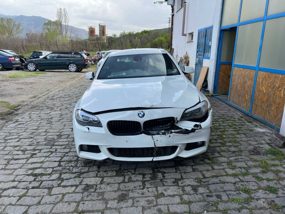 На Части BMW F10 535i xDrive M-Pack/Headup/6WB/Softclose