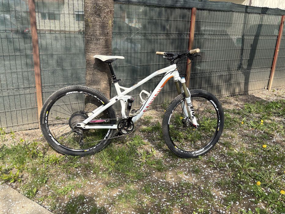 Vând Canyon  Nerve Al pe 27.5