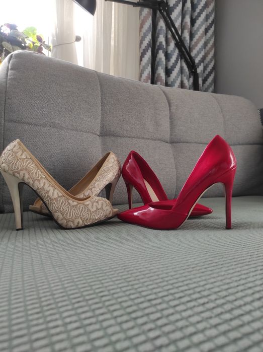 Обувь , за  4 пары  10000