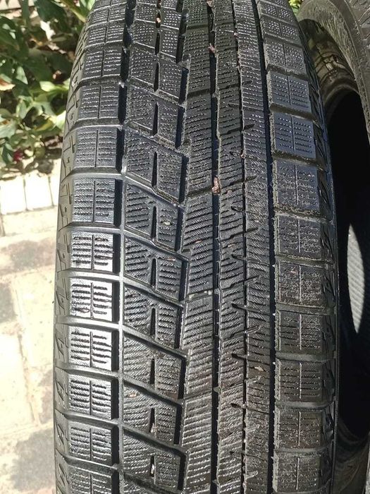 Автошины зимние 215/65 R16. YOKOHAMA ice GUARD iG 60.