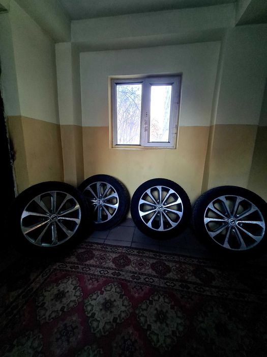 Зимние шины 225/55/18