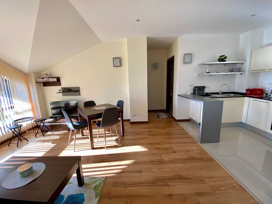 Продава се Тристаен апартамент в Банско - 85 кв.м за 942 €/кв.м - Снимка #2