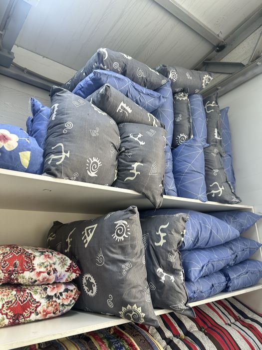 Подушки одеяло матрасы корпеще корпе