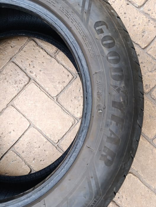 Летни гуми Good year 215/60/17 Efficient Grip 2 dot 4123