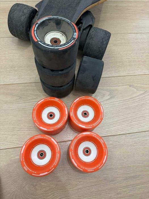 Meepo Voyager електрически скейтборд + 3 комплекта гуми + аксесоари