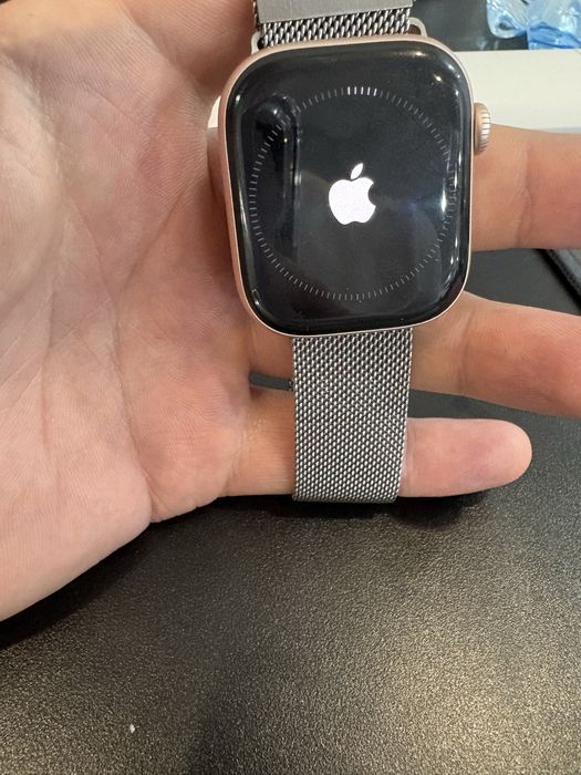 Продам Apple Watch