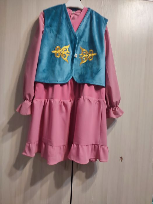 Платья взрослые женское и детское