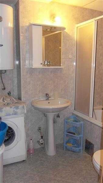 Дава се под наем Двустаен апартамент в Бургас, Славейков - 56 кв.м за 204 € - Снимка #4