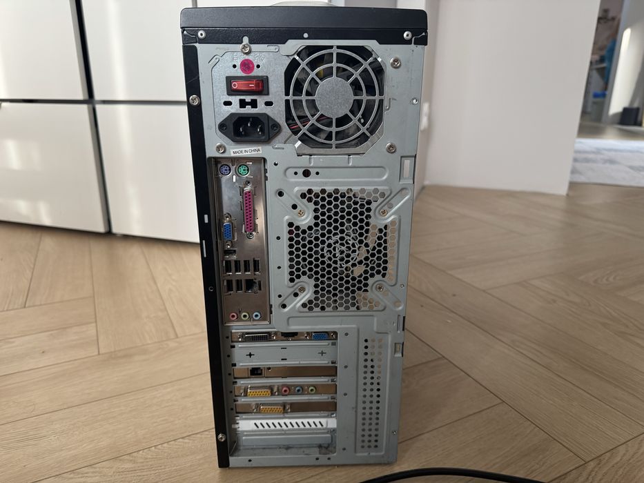 Продам старый компьютер Core 2 Duo