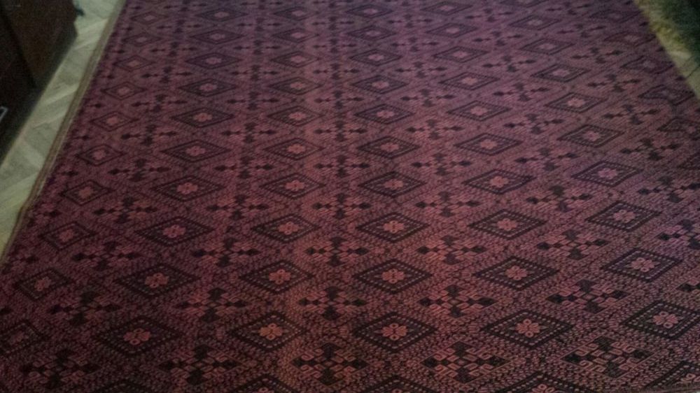 Домашен килим тъкан