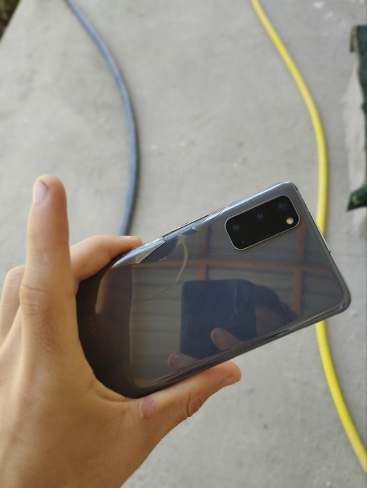 Samsung S20 5G kareskiy